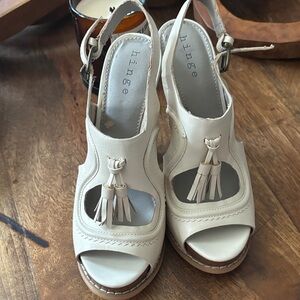 Hinge Women's Beige Tassel Sandals